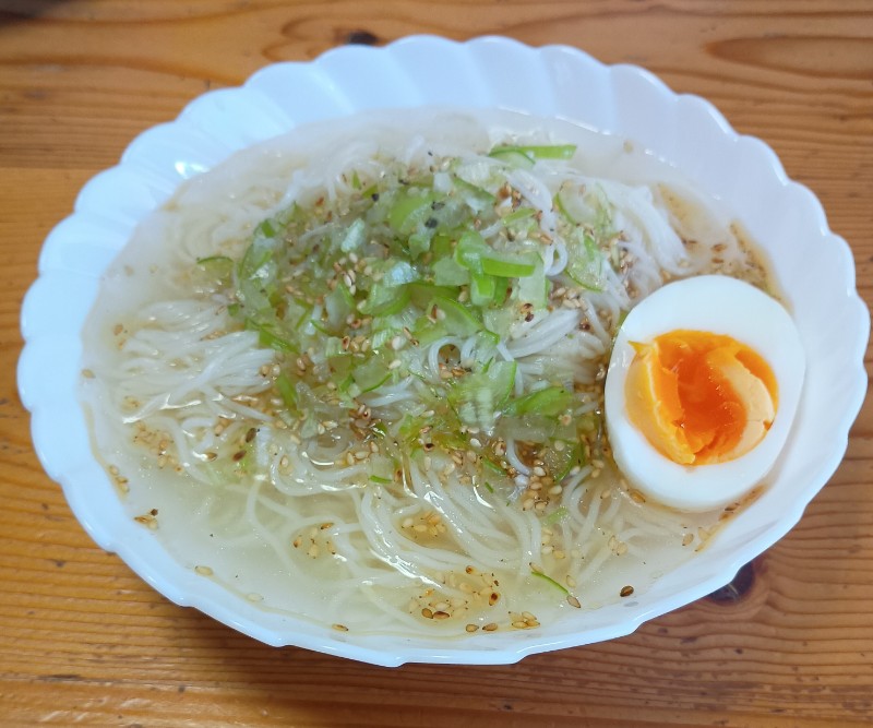 鶏がら塩スープそうめん